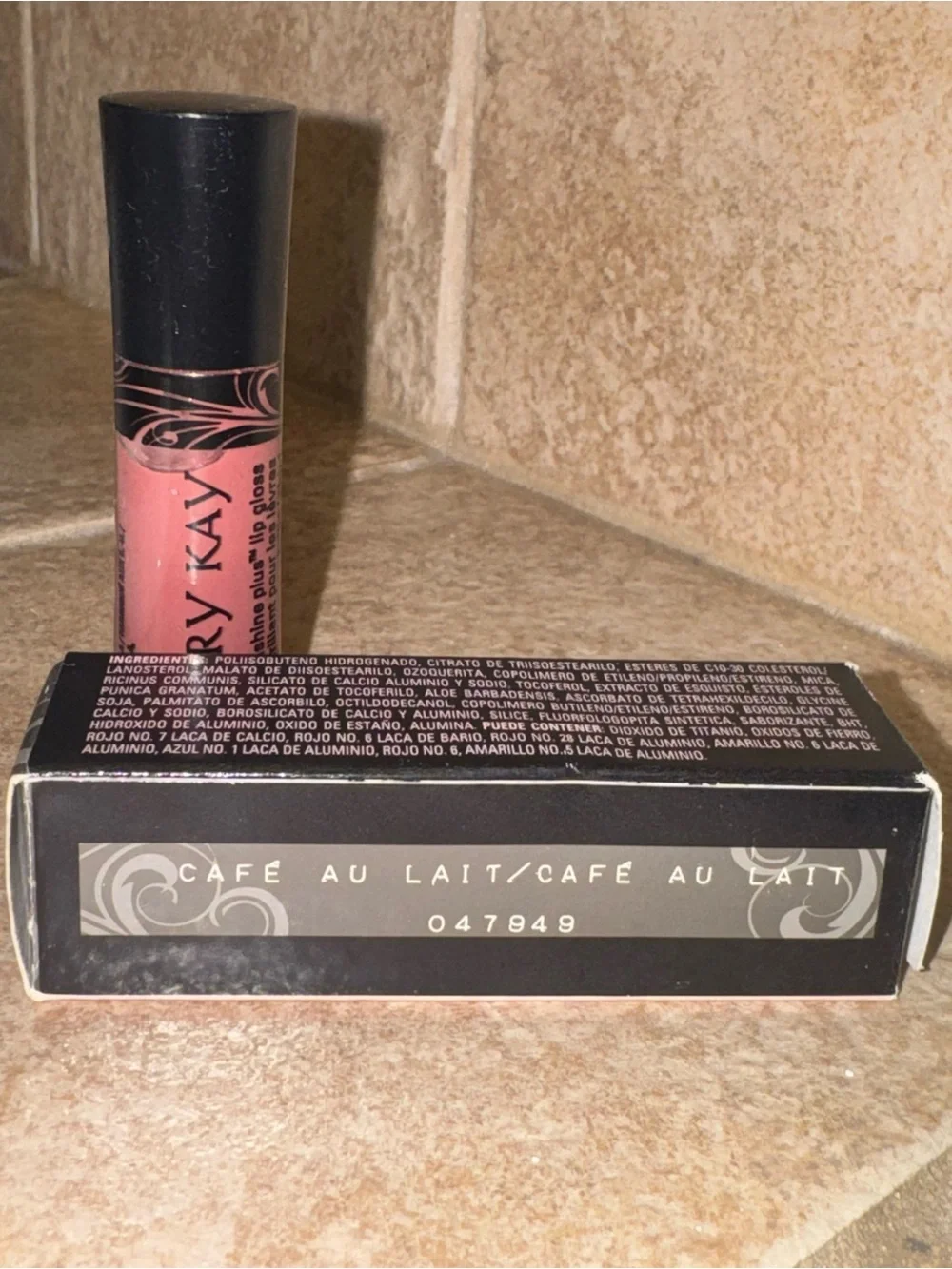 MARY KAY Cafe Au Lait, Nourishing Plus Lipgloss. 047949.